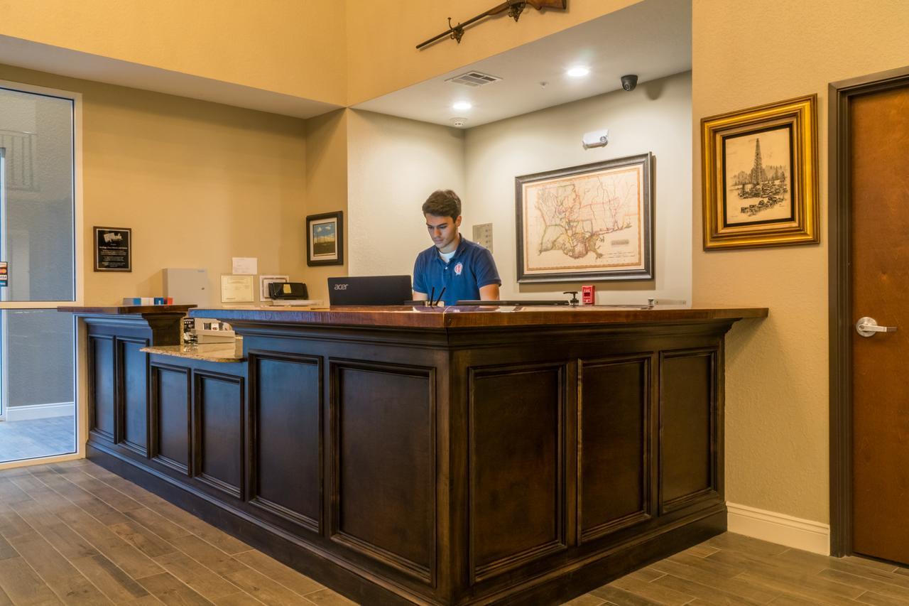 Heritage Place Hotel And Suites DeQuincy Bagian luar foto
